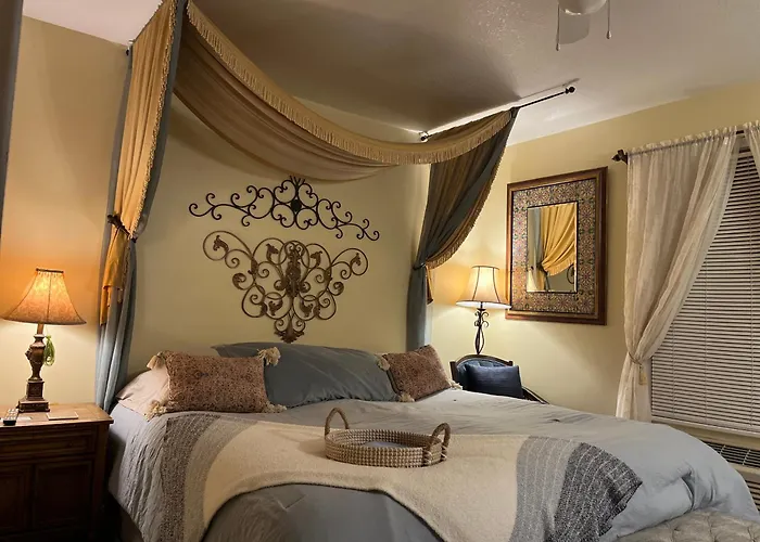 Woodstock Inn Bed & Breakfast